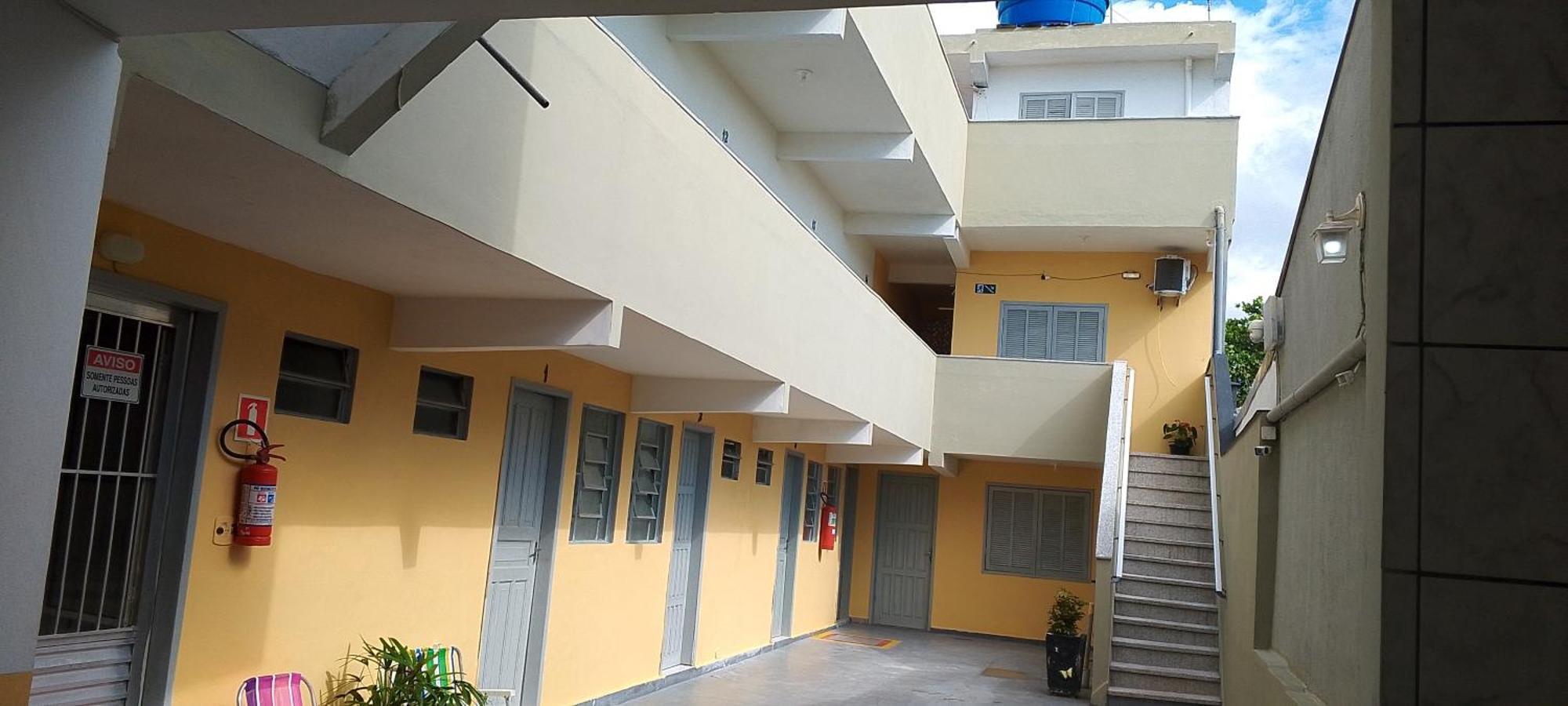 Hotel Pousada Girassol Matinhos Exterior photo